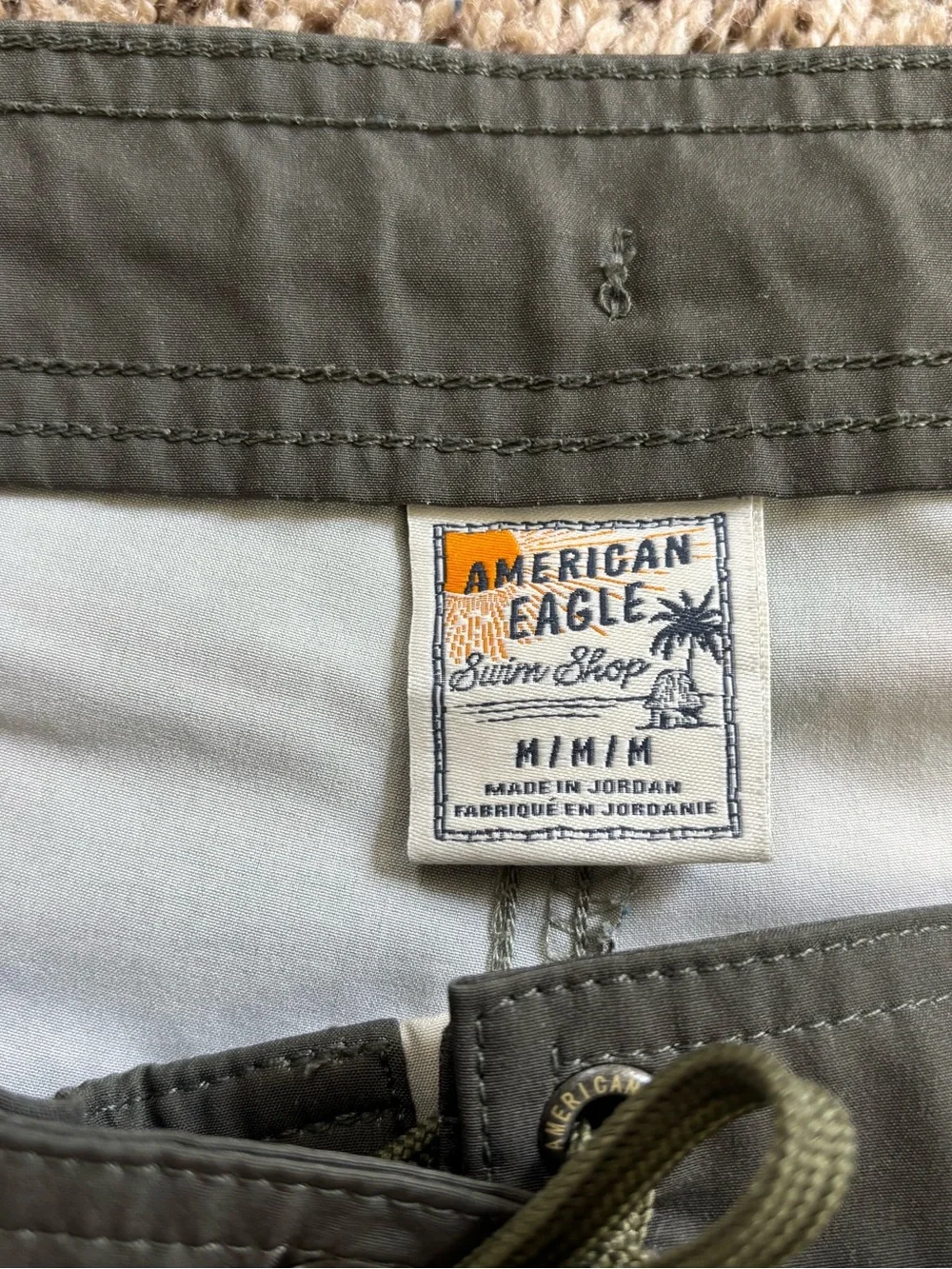 American Eagle Men’s M Board Shorts